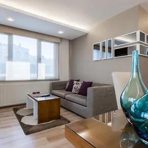 aura-suites.istanbul-turkeyhotels.com/